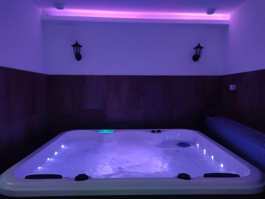 #Fer Rever 63# Spa # Thiers Esterno foto